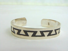 Load image into Gallery viewer, Estate Sterling Silver Cuff Bracelet 25.6g E3485