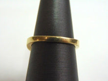 Load image into Gallery viewer, Vintage Estate 10K Yellow Gold & Diamond Cluster Ring 5.8g E3591