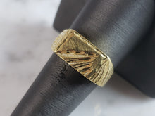 Load image into Gallery viewer, Mens Vintage Estate 14K Yellow Gold Modernist Ring 5.3g E6197