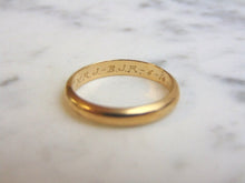 Load image into Gallery viewer, Mens Vintage Estate 14k Yellow Gold Wedding Band Ring 3.6g #E3589