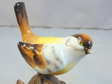 Load image into Gallery viewer, Bird Porcelain and Bronze Candle Holder