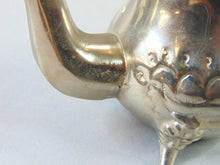Load image into Gallery viewer, Theiere Moulay Hassan Fabrication Dar El Berrad Morrocan Teapot Creamer