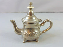 Load image into Gallery viewer, Theiere Moulay Hassan Fabrication Dar El Berrad Morrocan Teapot Creamer