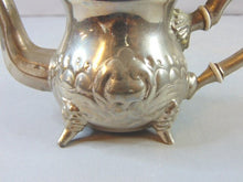 Load image into Gallery viewer, Theiere Moulay Hassan Fabrication Dar El Berrad Morrocan Teapot Creamer