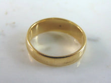 Load image into Gallery viewer, Mens Vintage Estate 14K Yellow Gold Diamond Ring, 5.3g E4115