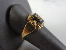 Load image into Gallery viewer, Vintage Estate 10K Yellow Gold Band Signet Ring  3.6g E4122