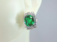 Load image into Gallery viewer, Pr of Womens 14K White Gold Stick Earrings 8.8g E984
