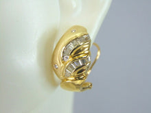 Load image into Gallery viewer, Pr of Womens Vintage Estate 14K Gold Diamond Earrings 4.9g E998