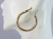 Load image into Gallery viewer, Pr Womens Vintage Estate 10K Gold Etched Hoop Earrings, 2.7g E4229
