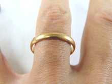 Load image into Gallery viewer, Mens Vintage Estate 14k Yellow Gold Wedding Band Ring 4.0g #E3433