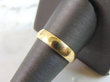 Load image into Gallery viewer, Mens Vintage Estate 14K Yellow Gold Band Wedding Ring 3.5g E2353