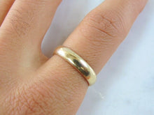 Load image into Gallery viewer, Mens Vintage Estate 14K Yellow Gold Band Wedding Ring 4.7g E2357
