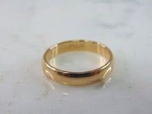 Load image into Gallery viewer, Mens Vintage Estate 14K Yellow Gold Band Wedding Ring 3.4g E2360