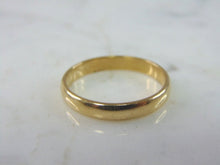 Load image into Gallery viewer, Mens Vintage Estate 14K Yellow Gold Band Wedding Ring 3.9g E2351