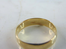 Load image into Gallery viewer, Mens Vintage Estate 14K Yellow Gold Band Wedding Ring 3.5g E2353