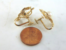 Load image into Gallery viewer, Pr Womens Vintage Estate 14K Yellow Gold Pearl Earrings 5.9g E5579