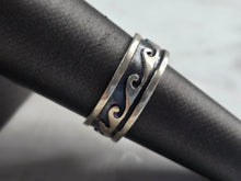 Load image into Gallery viewer, Womens Vintage Estate Sterling Silver Modernist Wave Ring 5.0g E1063