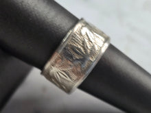 Load image into Gallery viewer, Mens Vintage Sterling Silver Cannabis Marijuana Pot Weed Band Ring 8.3g E1064