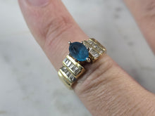 Load image into Gallery viewer, Womens Vintage Estate 14K Yellow Gold Diamond Topaz Ring 4.7g E1110