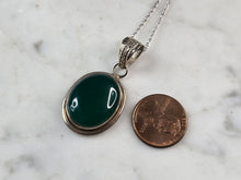 Load image into Gallery viewer, Womens Vintage Estate Sterling Silver Green Onyx ? Pendant Necklace 8.8g E1140