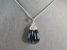 Load image into Gallery viewer, Womens Vintage Estate Sterling Silver Scalloped Onyx Pendant Necklace 6.5g E1142