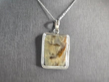 Load image into Gallery viewer, Womens Vintage Estate Sterling Silver Jasper Pendant Necklace 17.7g E1146