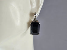 Load image into Gallery viewer, Womens Vintage Estate Sterling Silver Onyx Earrings 7.7g E1150