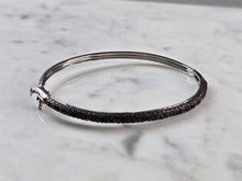 Load image into Gallery viewer, Womens Vintage Estate Sterling Silver Bangle Bracelet 7.7g E1168