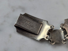 Load image into Gallery viewer, Womens Vintage Estate Sterling Silver Chain Link Siam Bracelet 17.5g E1172