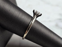 Load image into Gallery viewer, Womens Vintage Estate  14K White Gold Marquise Diamond Ring, 2.2g E1188