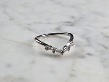 Load image into Gallery viewer, Womens Vintage Estate 14k White Gold Diamond Ring 1.9g E1189