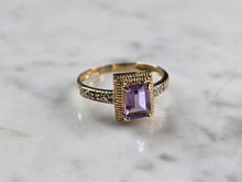 Load image into Gallery viewer, Womens Vintage Estate 10K Yellow Gold Amethyst Diamond Ring 1.5g E1194