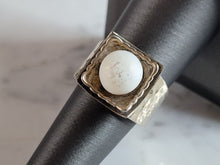 Load image into Gallery viewer, Womens Vintage Estate Sterling Silver Hand Hammered Modernist Ring, 9.7g E1314
