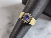 Load image into Gallery viewer, Womens Vintage Estate 14k Yellow Gold Tanzanite &amp; Diamond Ring 3.4g E1331