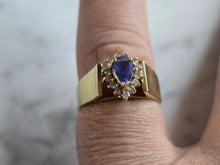Load image into Gallery viewer, Womens Vintage Estate 14k Yellow Gold Tanzanite &amp; Diamond Ring 3.4g E1331