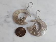 Load image into Gallery viewer, Womens Vintage Sterling Silver Southwestern Wolf Moon Earrings 17.2g E1360