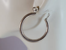 Load image into Gallery viewer, Womens Vintage Estate Sterling Silver Hoop Earrings 3.6g E1369