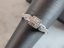 Load image into Gallery viewer, Womens Vintage Estate Sterling Silver Diamond Ring 3.1g #E1375