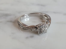 Load image into Gallery viewer, Womens Vintage Estate Sterling Silver Diamond Ring 3.1g #E1375