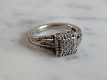Load image into Gallery viewer, Womens Vintage Estate Sterling Silver Diamond Ring 4.0g #E1382