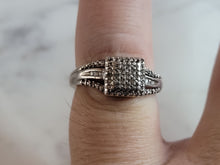 Load image into Gallery viewer, Womens Vintage Estate Sterling Silver Diamond Ring 4.0g #E1382