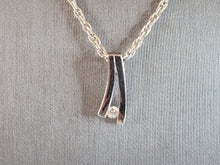 Load image into Gallery viewer, Womens Vintage Estate Sterling Silver Modernist Pendant Necklace 7.1g E1390