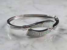 Load image into Gallery viewer, Womens Sterling Silver Modernist Opal Bangle Bracelet 17.3g E1406