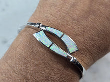 Load image into Gallery viewer, Womens Sterling Silver Modernist Opal Bangle Bracelet 17.3g E1406