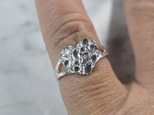 Load image into Gallery viewer, Womens Vintage Estate Sterling Silver Modernist Heart Ring 1.9g E1419