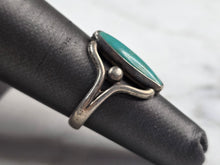Load image into Gallery viewer, Womens Vintage Estate Sterling Silver Southwestern Turquoise Ring 4.0g E1445