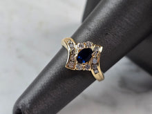 Load image into Gallery viewer, Womens Vintage Estate 14K Yellow Gold Sapphire &amp; Diamond Ring 3.7g #E1469