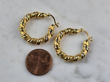 Load image into Gallery viewer, Womens Vintage Estate 14K Yellow Gold Hoop Earrings 3.5g E1474