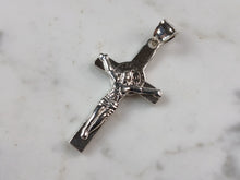 Load image into Gallery viewer, Womens Sterling Silver Religious Cross Pendant Necklace 6.9g E1494