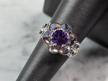 Load image into Gallery viewer, Womens Estate Sterling Silver Floral Amethyst Ring 6.2g E1504